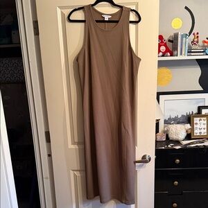 Athleta Sleeveless Brown Midi Dress